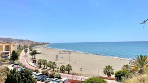 Moderno piso de 3 dormitorios en la playa de Rincon de la Victoria Malaga
